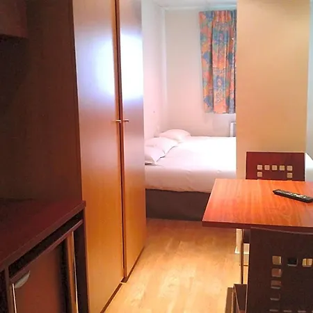 Hotel apartamentowy Le Relais De 2*