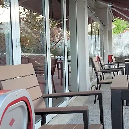 Le Relais De Hotel apartamentowy 2*